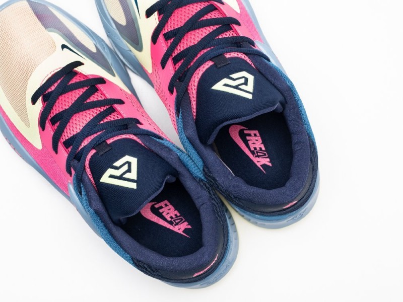 Nike Zoom Freak 4