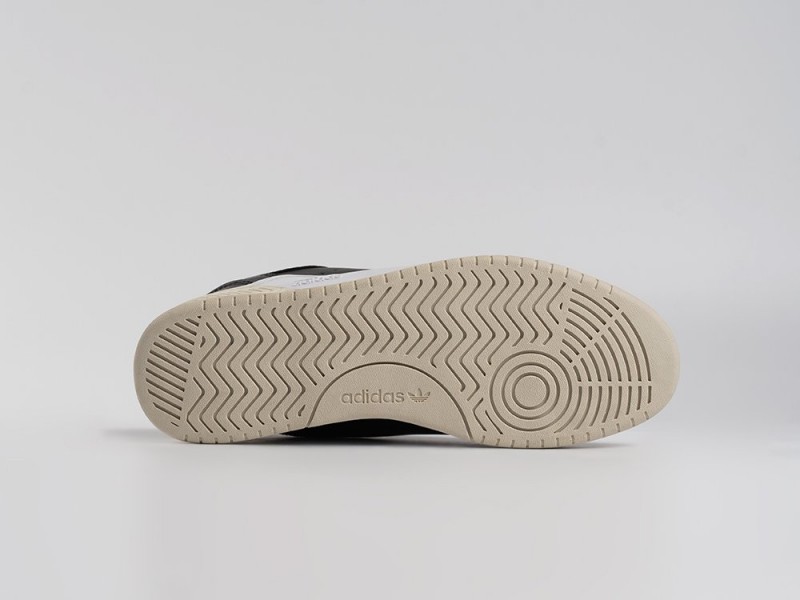 Adidas Court Tourino Bold
