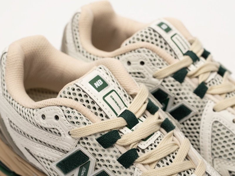 New Balance 1906R