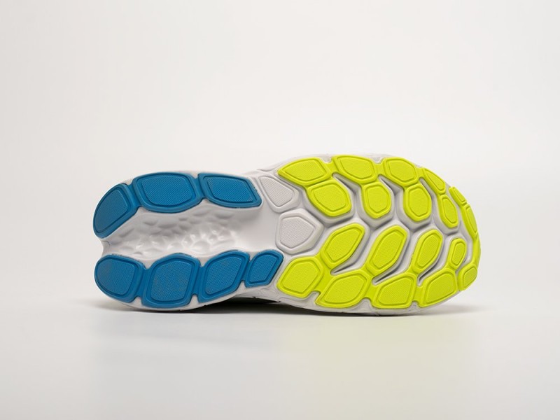 New Balance Fresh Foam X More Trail v4