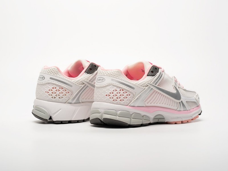 Nike Air Zoom Vomero 5
