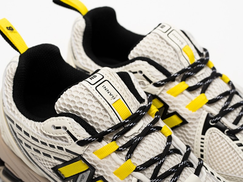 New Balance 1906R
