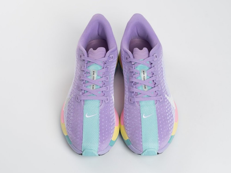 Nike Pegasus Plus