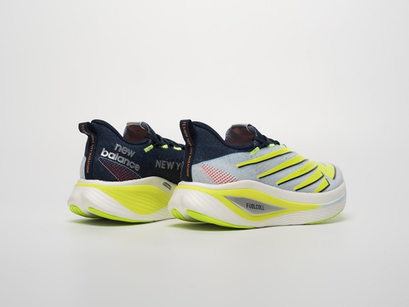 New Balance FuelCell SC Elite v3