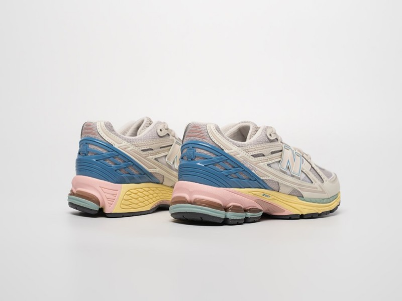 New Balance 1906U