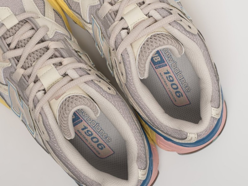 New Balance 1906U