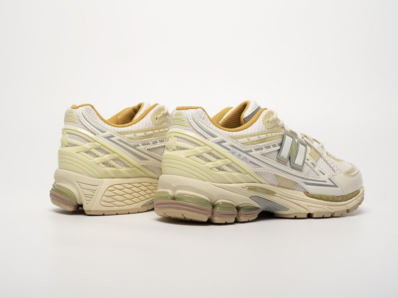 New Balance 1906U
