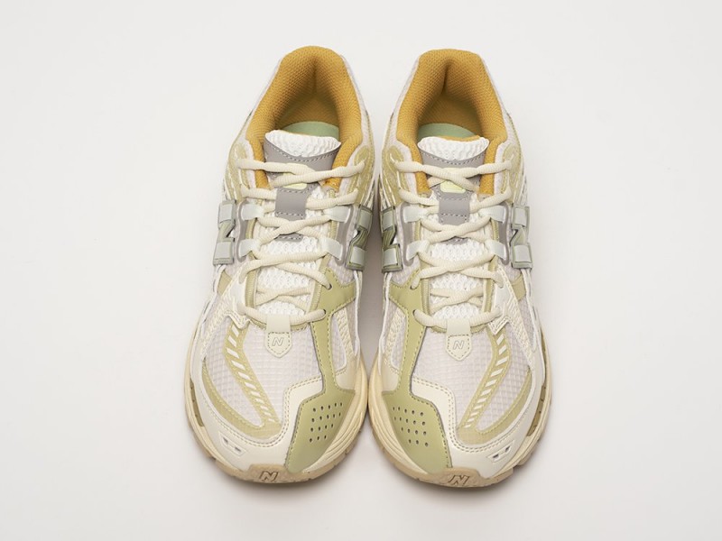 New Balance 1906U