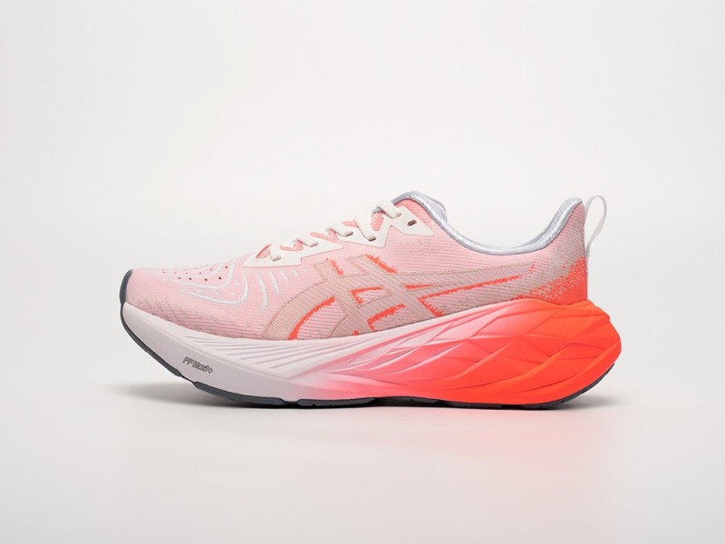 Asics Novablast 4
