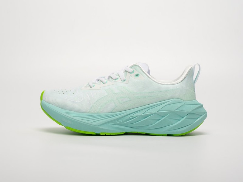 Asics Novablast 4