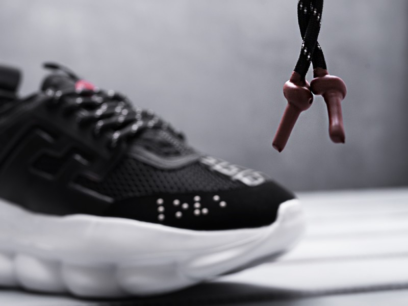 WMNS Versace Chain Reaction