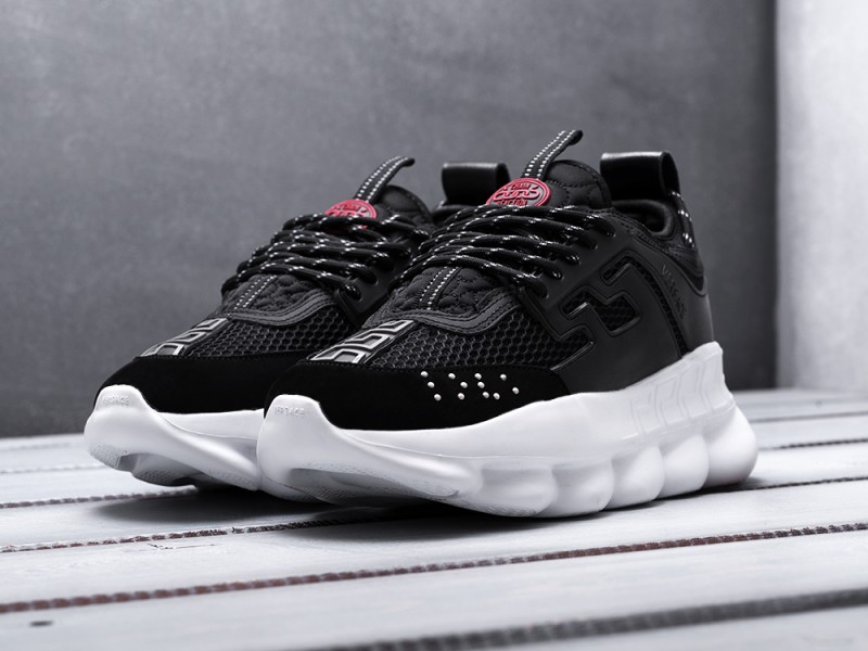 WMNS Versace Chain Reaction