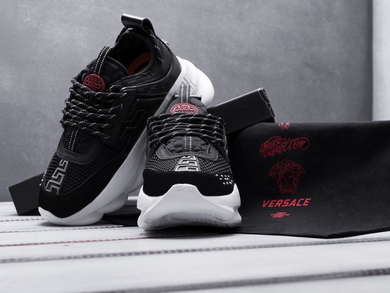 WMNS Versace Chain Reaction