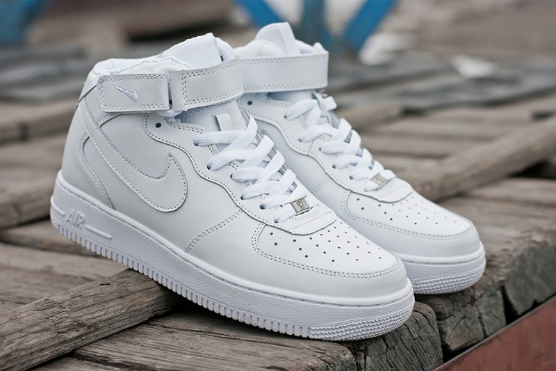 WMNS Nike Air Force 1 Mid White